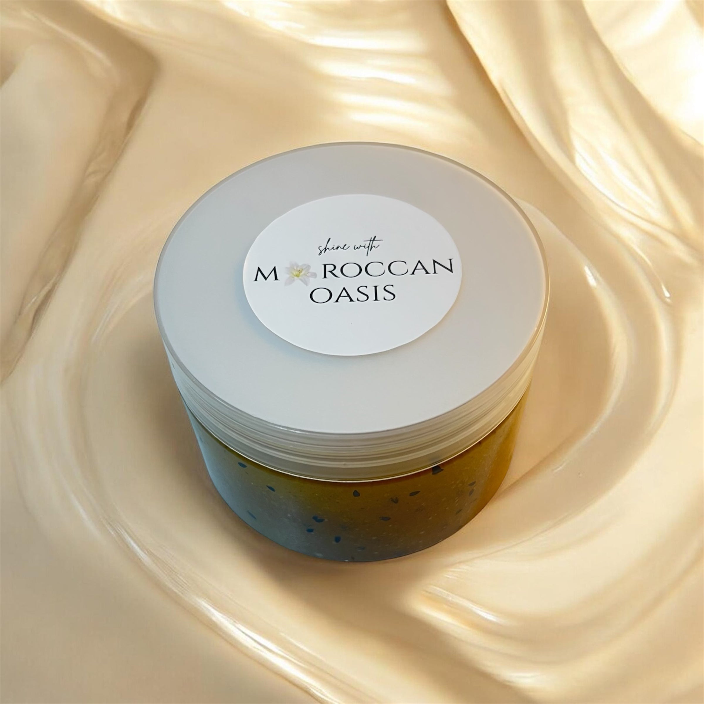 Vitamin C & tumric scrub - مقشر الفايتمين سي و الكركم